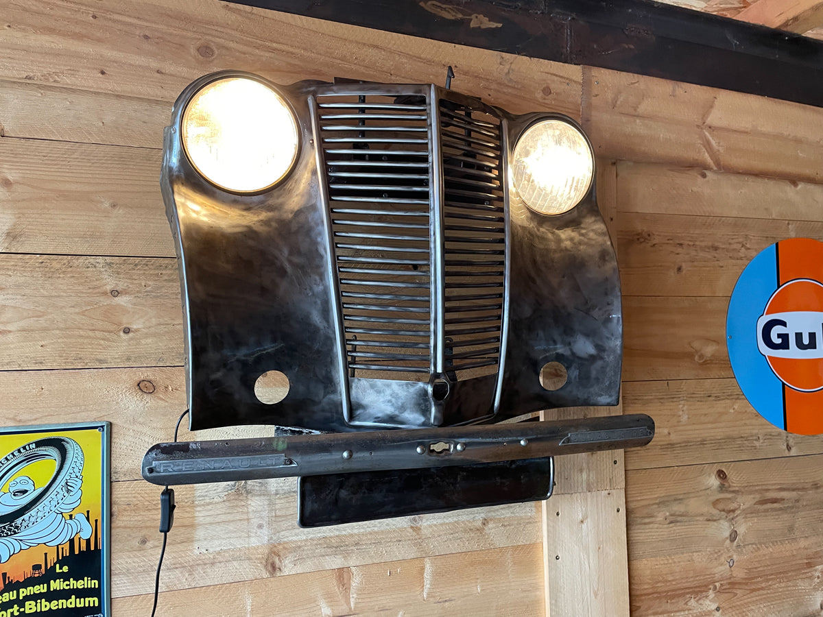 Face avant Renault Juva 4