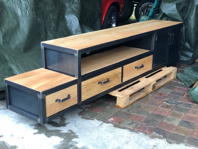 Meuble industriel TV 1 porte 1 tiroir PRIX de base: 1290€ réf 3107