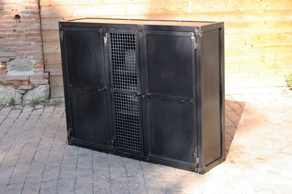 Buffet industriel 3 portes PRIX de base : 900€ réf 2222