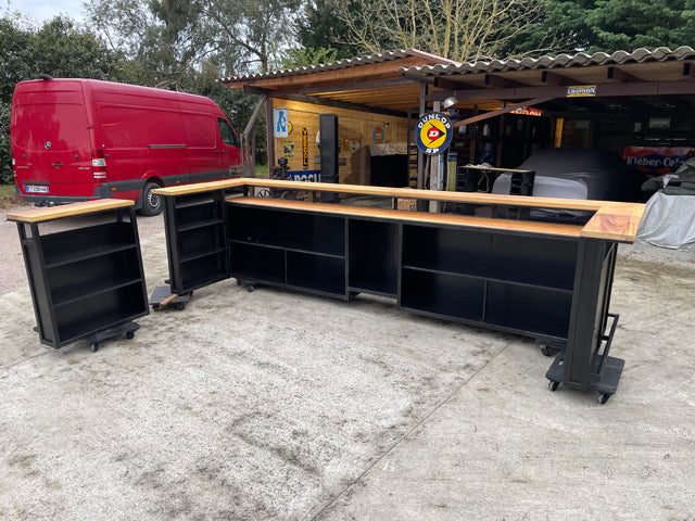 Comptoir de bar industriel PRIX de base 2600€ rèf 3184