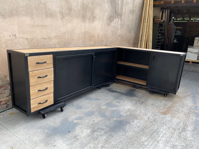 Meuble TV d'angle design industriel PRIX de base: 2700€ réf 3738