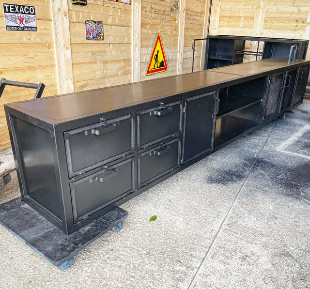 Meuble Tv mètal XXL PRIX de base: 1750€ réf 3872