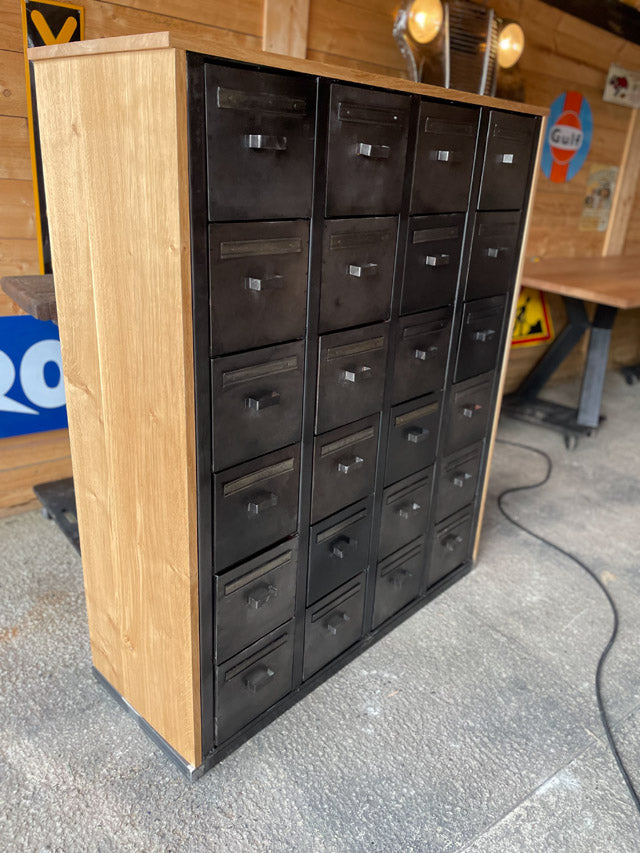 Meuble d'atelier 24 tiroirs