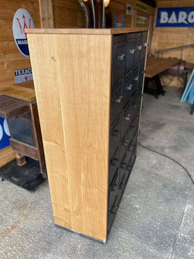 Meuble d'atelier 24 tiroirs