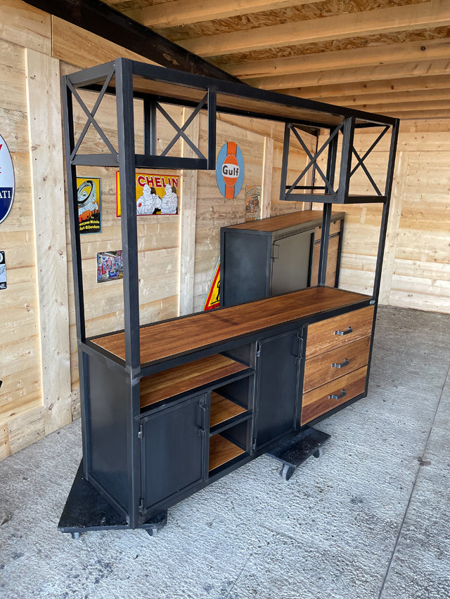 Living design industriel PRIX de base: 1890€ réf 3717