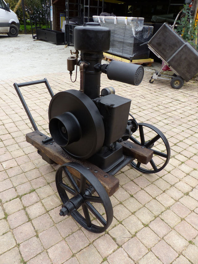 Moteur fixe Bernard 1930
