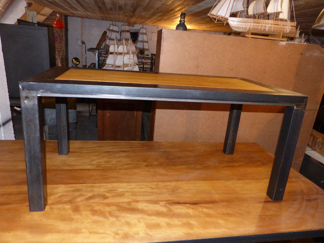 Table basse industrielle métal et bois PRIX de base: 490€ réf 2598