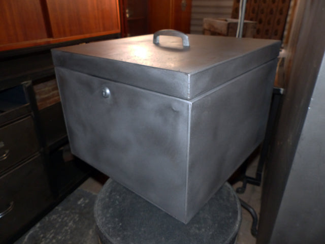 Grand range dossier industriel métal 1950