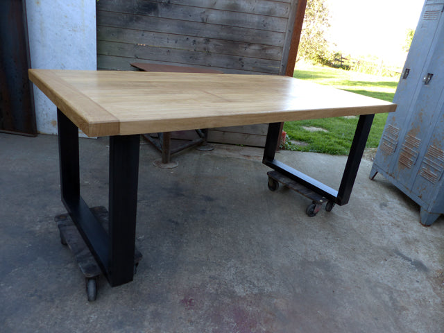 Table industrielle chêne et métal PRIX de base : 1290€ réf 2960