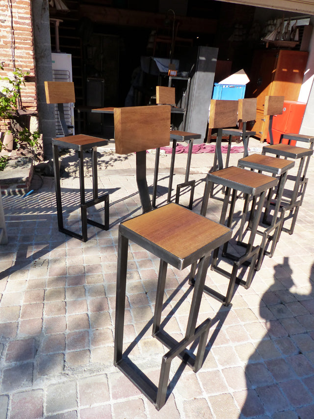 Chaise haute industrielle PRIX: 150€ réf 2969