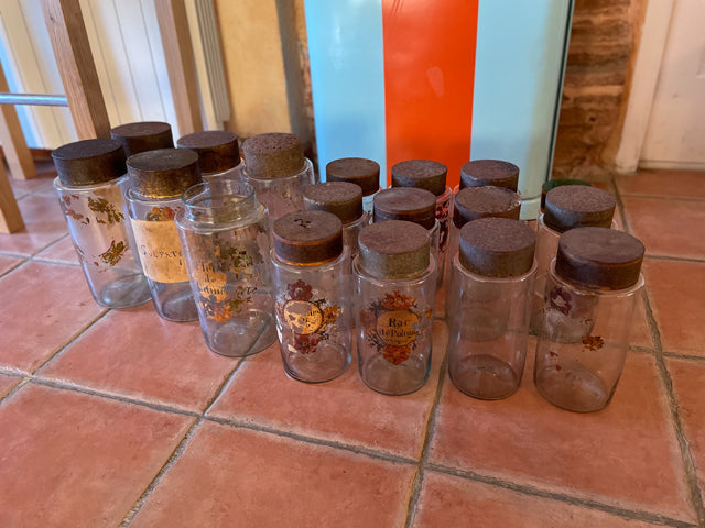 Pot à pharmacie verre soufflé 1900