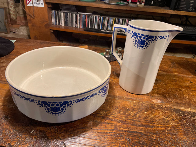 Service de toilette" Moulin des loups et hamage" Réf 3803