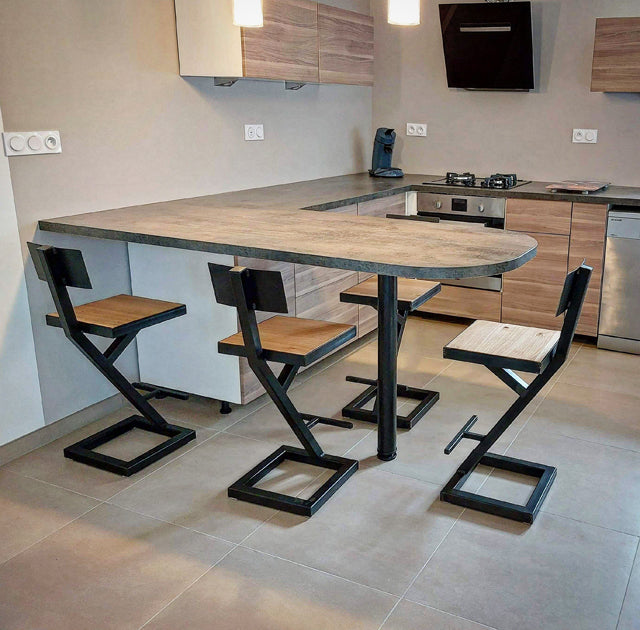 Chaise de bar PRIX: 140€ réf 3930