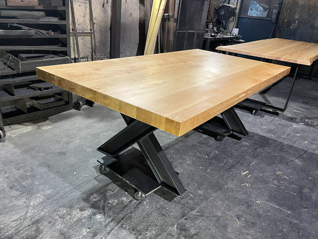 Table industrielle plateau chêne 80 PRIX de base:1990€ réf 3975