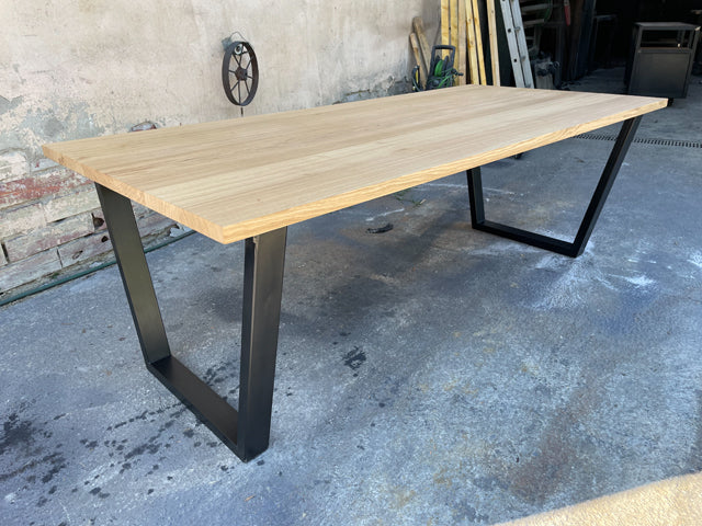 Table industrielle Trapeze PRIX de base: 1450€ réf 3746