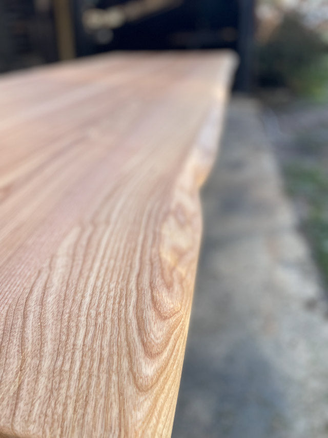 Table piétement fer plat PRIX de base : 2690€ réf 3977