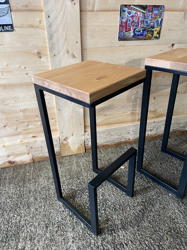 Tabouret de bar PRIX: 130€ réf 3851