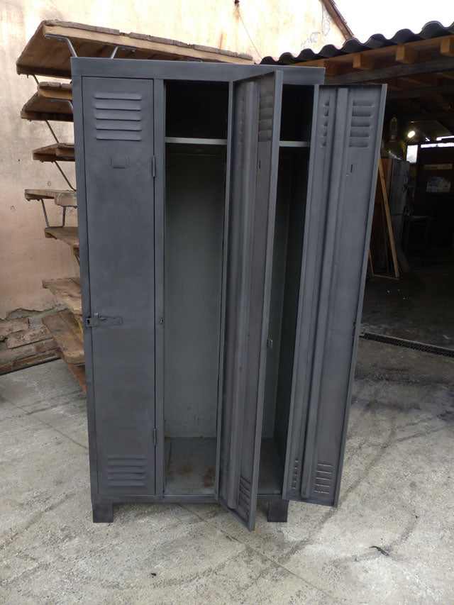 Vestiaire 3 portes 1970