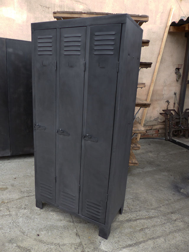 Vestiaire 3 portes 1970