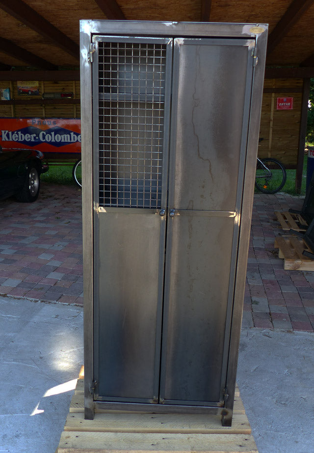 Armoire métal 2 portes 2 tiroirs Réf 3033 Prix de base : 990,00