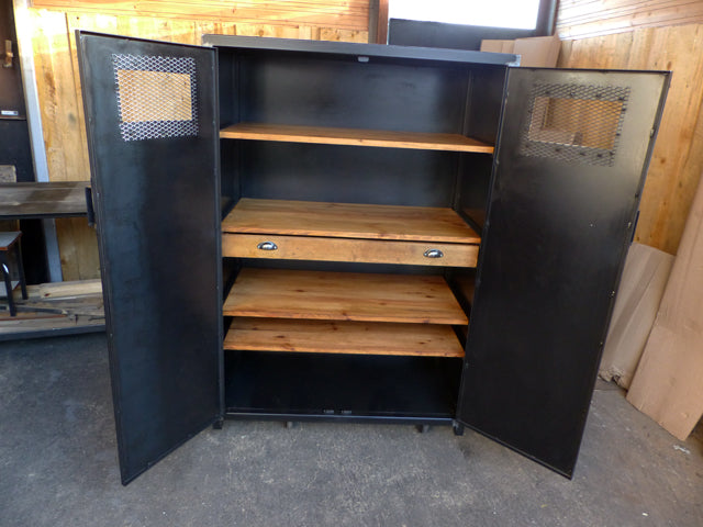 Armoire métal 2 portes 2 tiroirs Réf 3033 Prix de base : 990,00