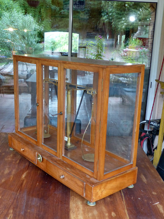 Balance de précision