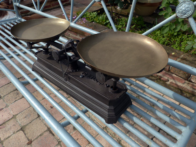 Balance fonte vintage