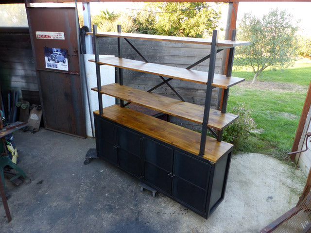 Bibliothèque industrielle. PRIX de base : 1 500 € réf 3056