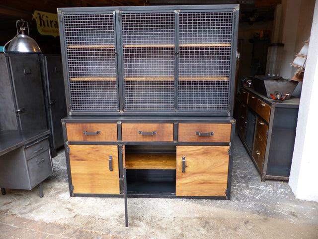 Buffet industriel 2 corps bois métal PRIX de base: 1690€ réf 3066