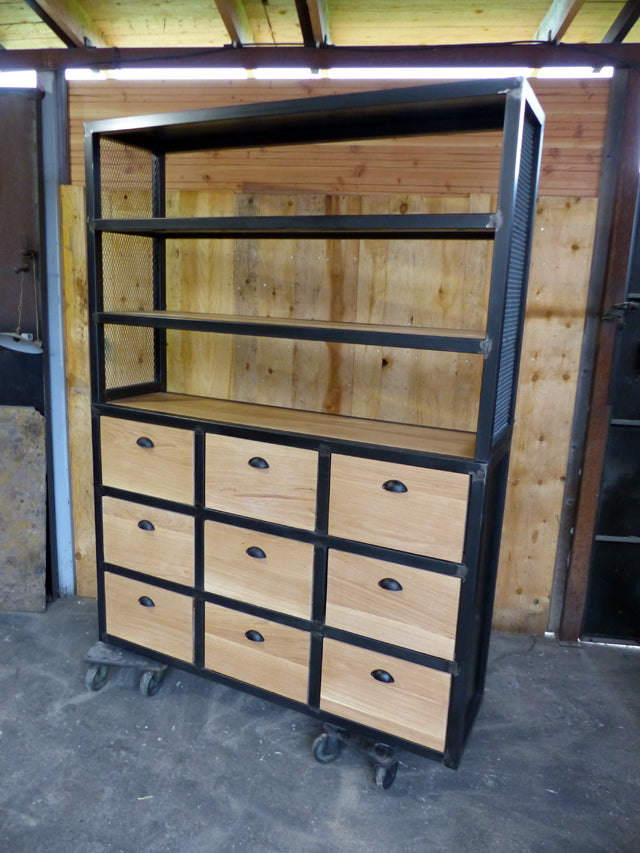 Buffet industriel PRIX de base: 1450€ réf 3291