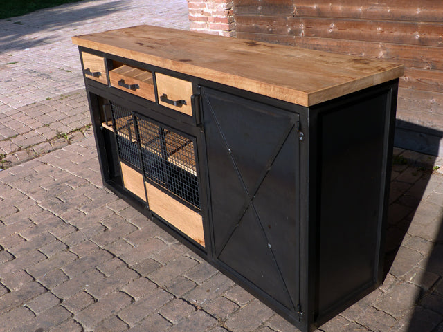 Buffet industriel portes coulissantes PRIX de base: 1500€ réf 3424