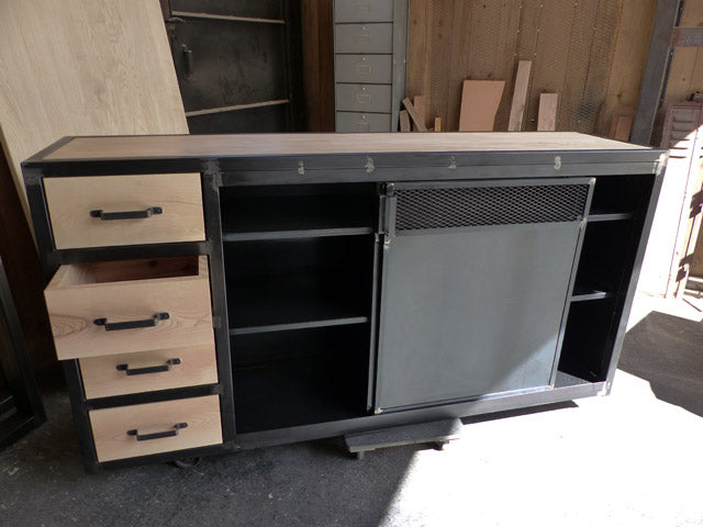 Buffet mètal et frêne PRIX de base: 1390€ réf 3346