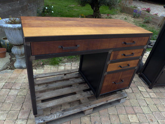 Très beau bureau style industriel métallique - Metal and Woods