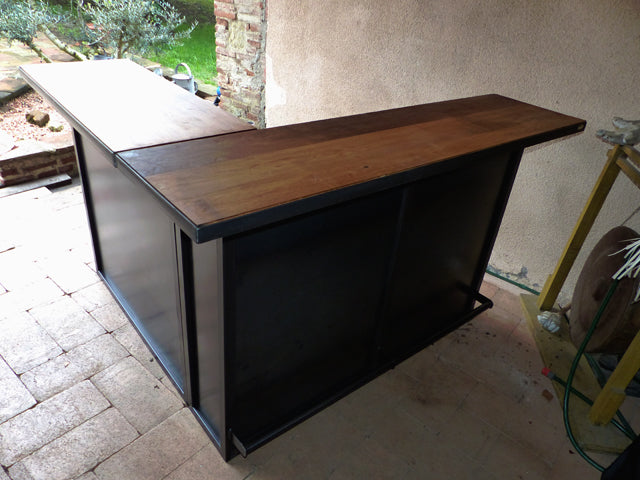Comptoir d'angle industriel PRIX de base :1850€ réf 3112