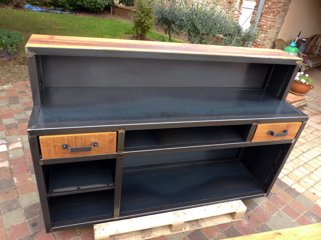 Comptoir double niveau industriel PRIX de base: 1300€ réf 3075