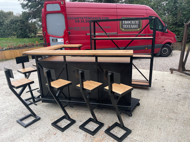 Comptoir façade ajourée PRIX de base: 2550€ réf 3945