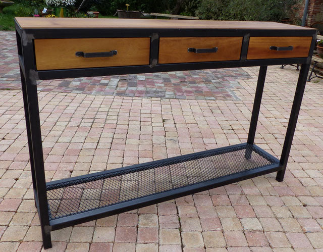 Console industrielle 3 tiroirs PRIX de base: 850€ réf 3514