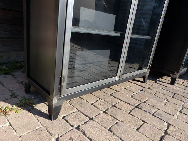 Vitrine industrielle PRIX de base: 1390€ réf 3423