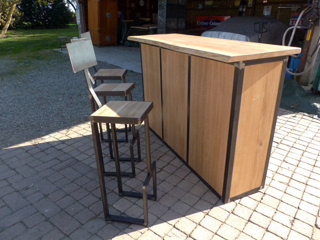 Comptoir industriel bois chêne et métal PRIX de base: 1450€ réf 3345