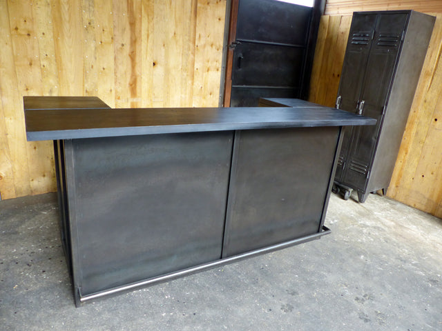 Comptoir industriel mètal en U PRIX de base: 2500€ réf 3278