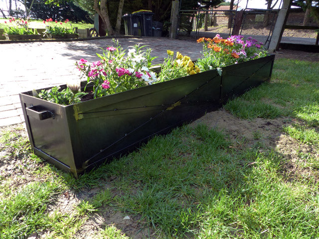 Jardinière exterieur métal mobilier PRIX de base: 590€ réf 3347