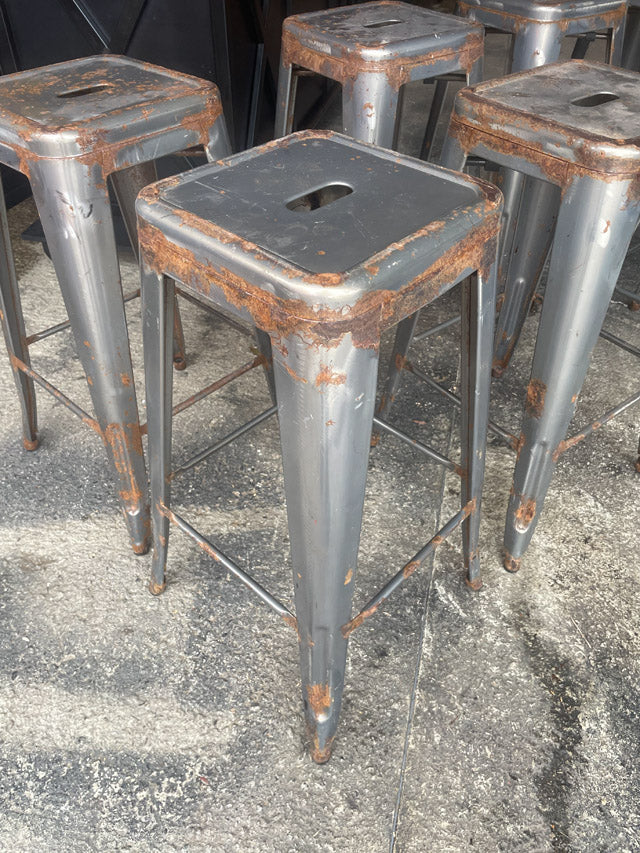 Lot de 8 tabourets bar métal