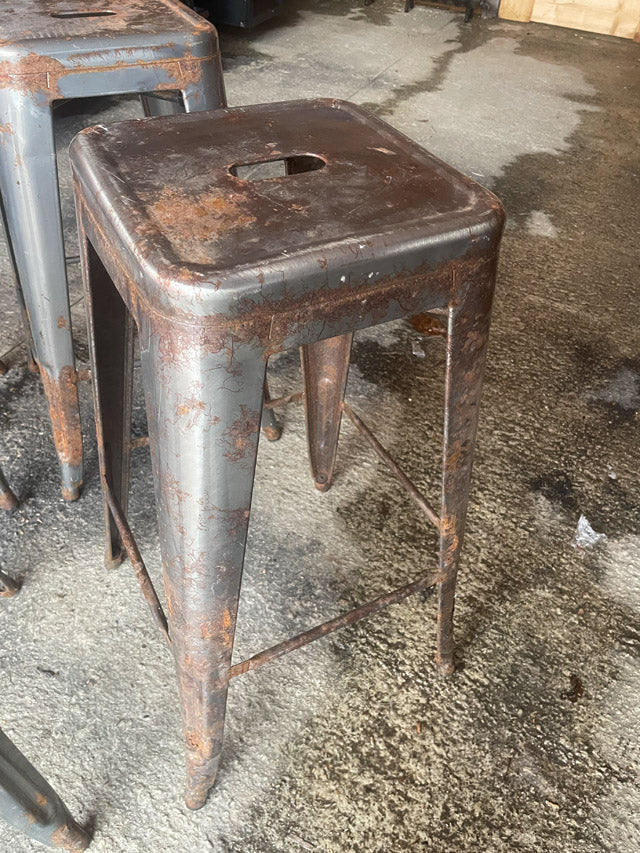 Lot de 8 tabourets bar métal