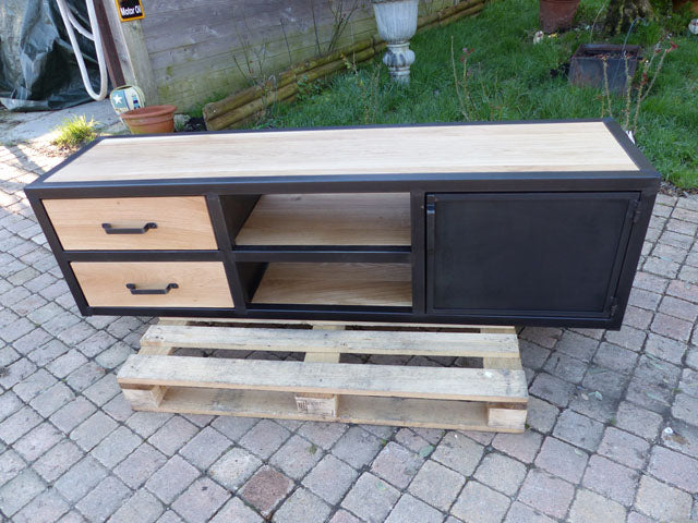 Meuble TV design PRIX de base: 1090€ réf 3481