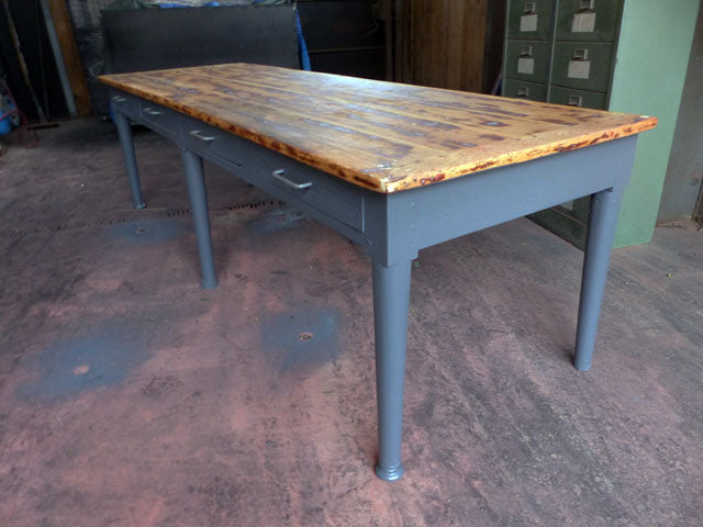 Table de métier 1900