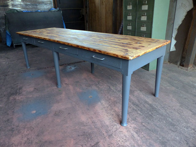 Table de métier 1900