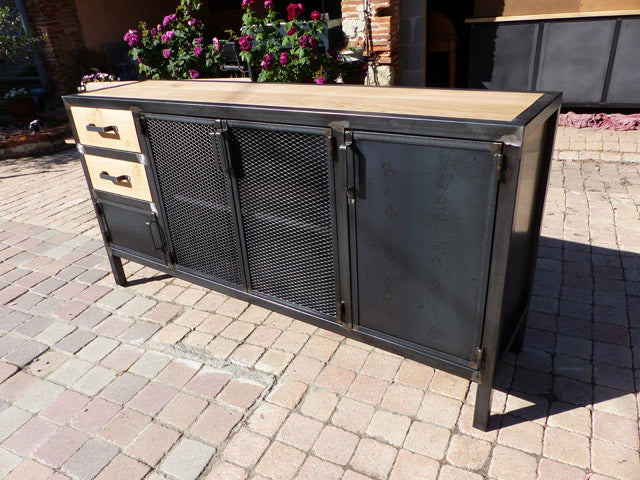 Meuble industriel PRIX de base: 1300€ réf 3364