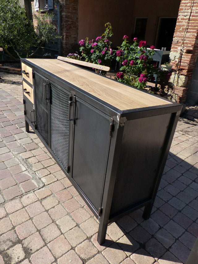 Meuble industriel PRIX de base: 1300€ réf 3364