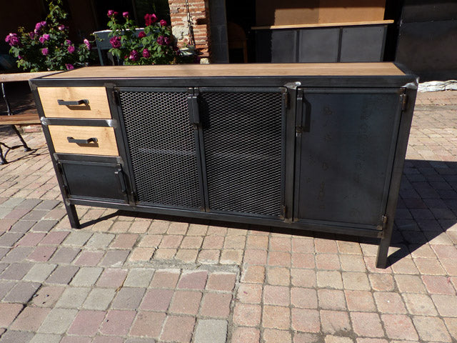 Meuble industriel PRIX de base: 1300€ réf 3364