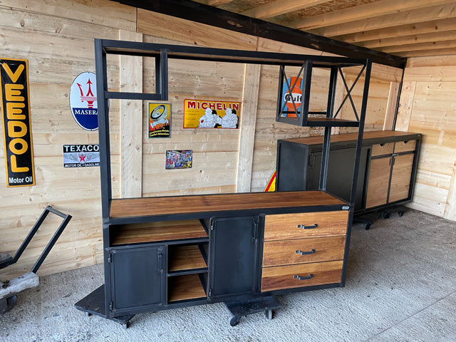 Living design industriel PRIX de base: 1890€ réf 3717